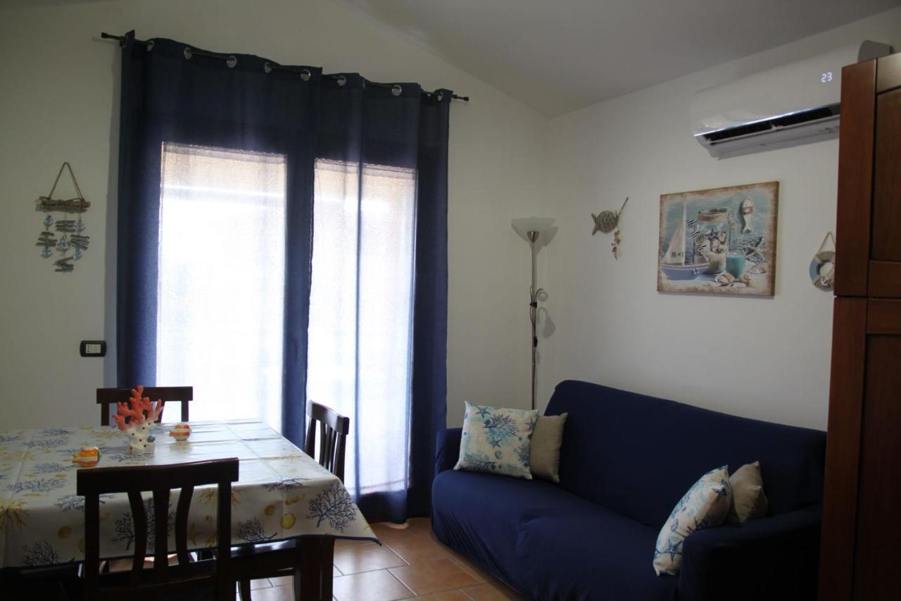 Magibac Due - Casa Vicino Aeroporto E Mater Olbia Appartement Buitenkant foto