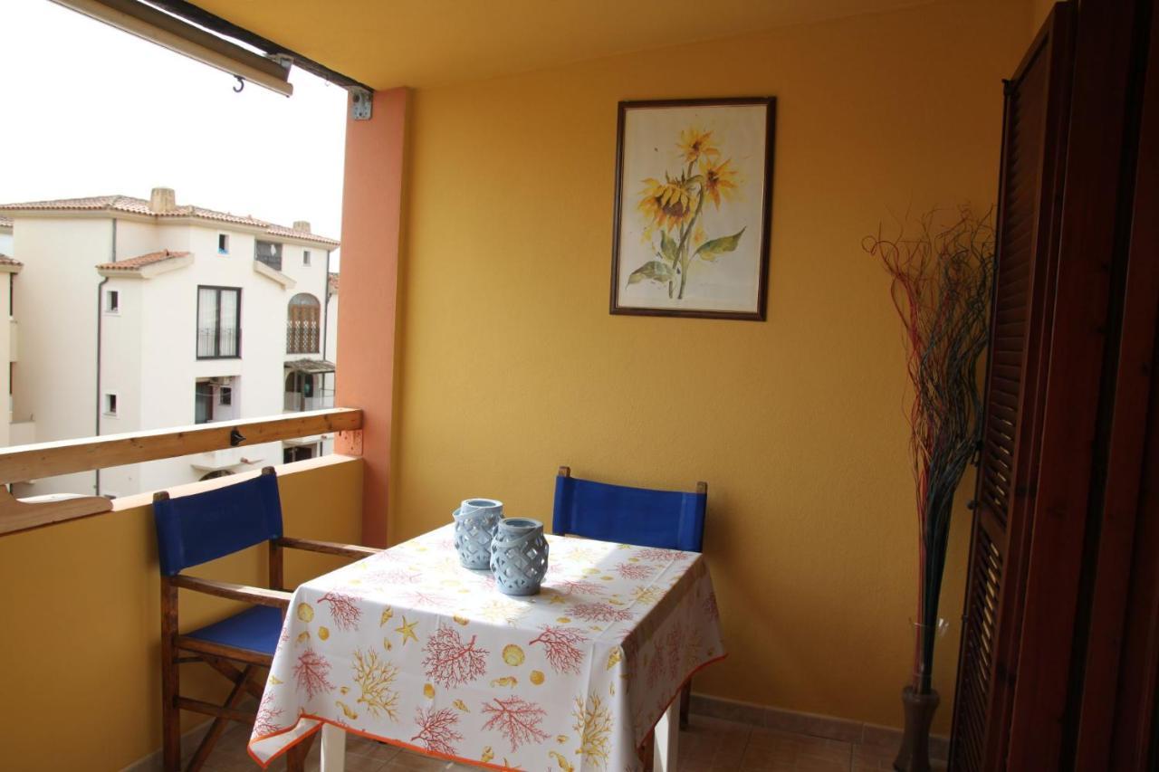 Magibac Due - Casa Vicino Aeroporto E Mater Olbia Appartement Buitenkant foto