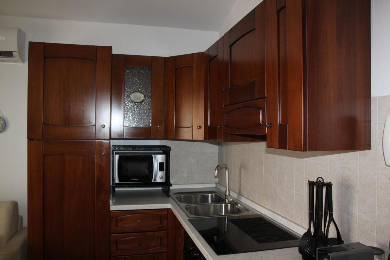 Magibac Due - Casa Vicino Aeroporto E Mater Olbia Appartement Buitenkant foto